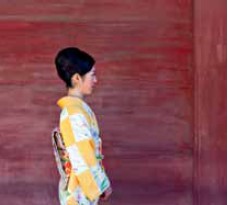 A young Japanese woman in traditional kimono visiting Bishamondo Temple - photo 5