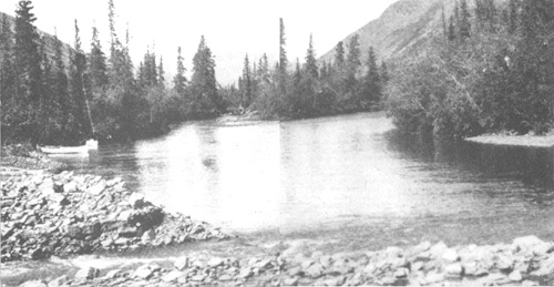 The Rat River near the Arctic Ocean In sub-zero cold during the winter of 1932 - photo 5