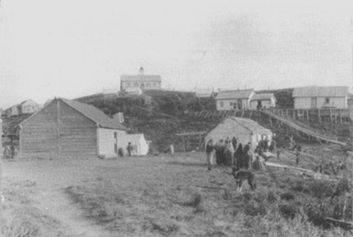 The small outpost of Arctic Red River Public Archives Canada Fort - photo 6