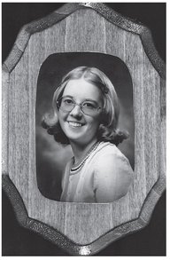 Judy Blake Moilanens senior picture from the 1975 Ontonagon High School - photo 3