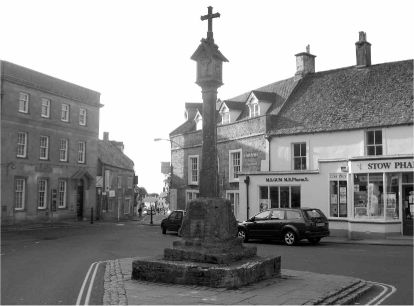 Market Square Stow Rens stayed at the George Inn here The author He was also - photo 3