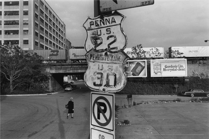 Lee Friedlander courtesy Fraenkel Gallery San Francisco Pittsburg PA ca - photo 3