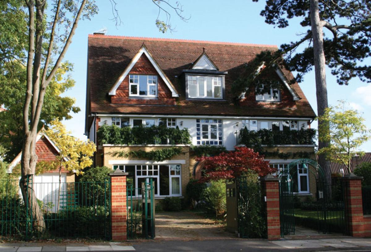 This selfbuild from Wimbledonbased architects Andrew Pinchin Associates - photo 1