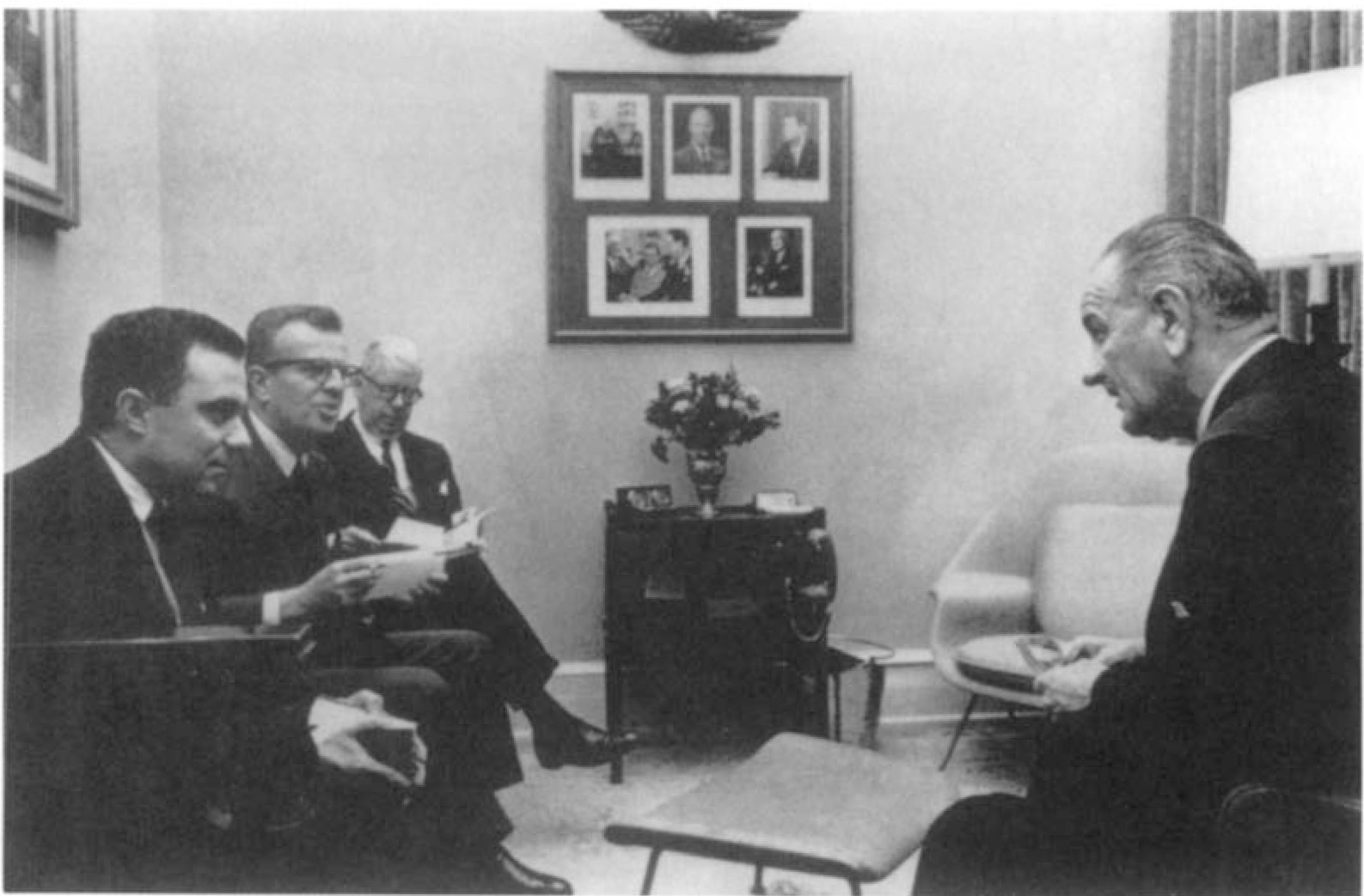 9 A meeting on the legislative programs in the den adjacent to the Oval Office - photo 10