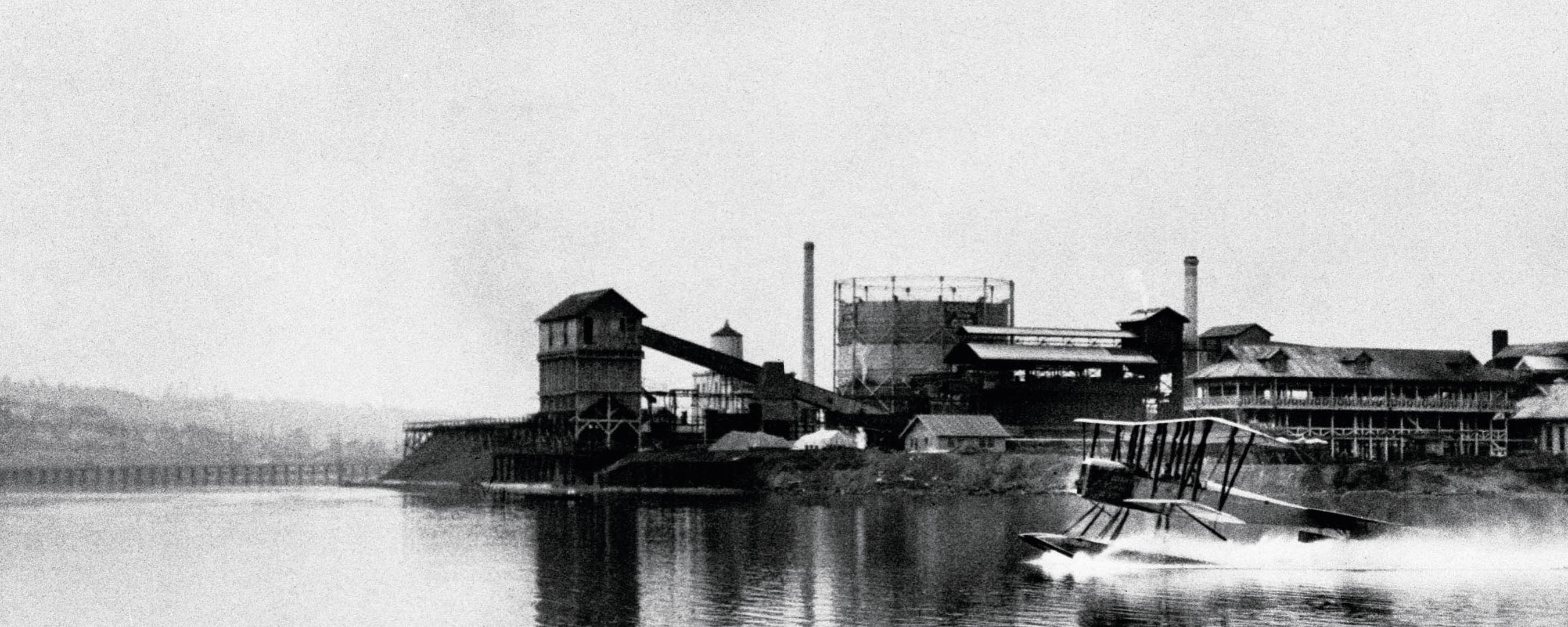 The first B W airplanes were built in a boathouse on Lake Union in Seattle - photo 11