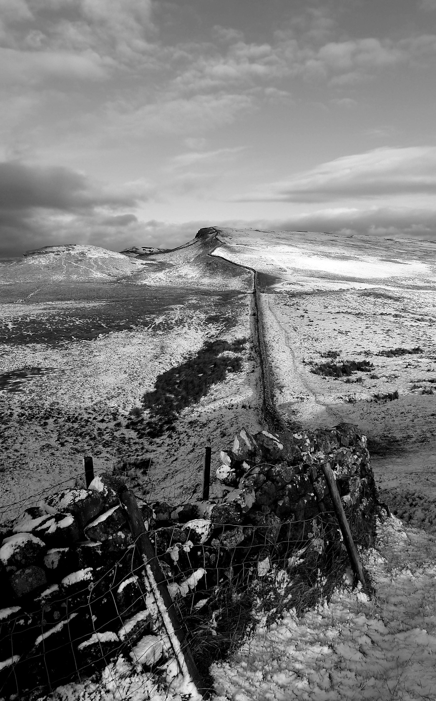 THE WALL J UST AFTER DAWN on a late November day the North Pennines air is - photo 5