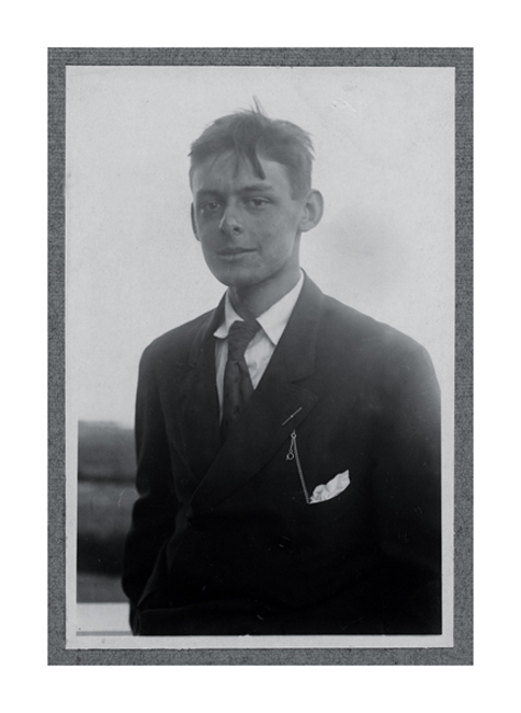 T S ELIOT was never young That at least is the impression many readers - photo 3