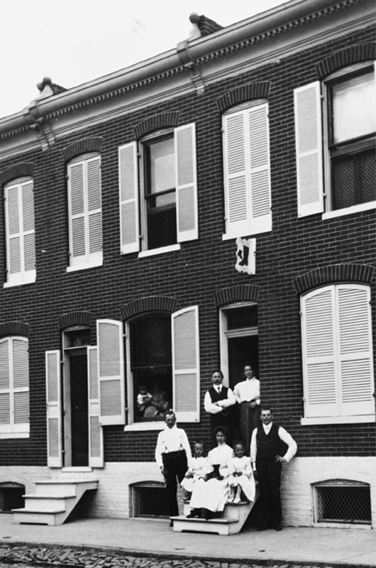 The Baltimore Rowhouse MARY ELLEN HAYWARD AND CHARLES BELFOURE Foreword - photo 2