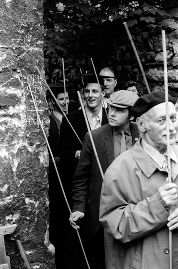 11 Beating the Bounds Oxford 1977 Homer Sykes Taking place in spring time - photo 1