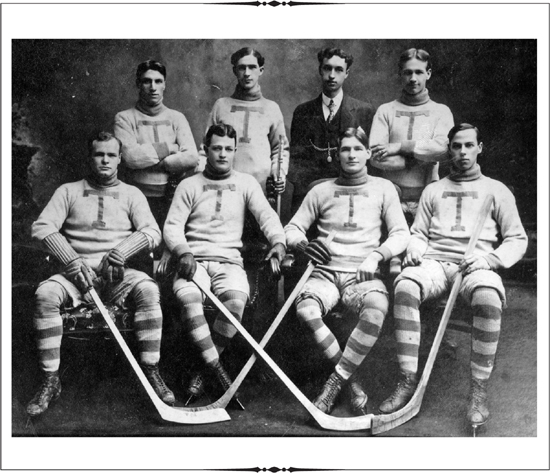 Toronto Professional Hockey Team 1907 Thank you for downloading this Simon - photo 1