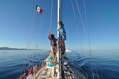 Voyaging With Kids - A Guide to Family Life Afloat - image 1