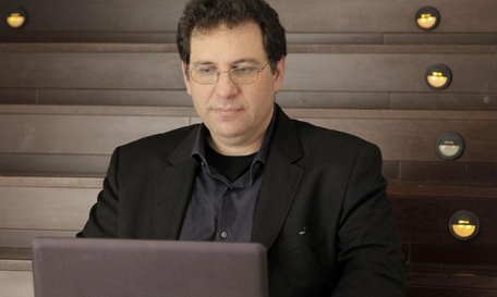 Kevin Mitnick is known as the king of all hackers with a lease is like the - photo 4