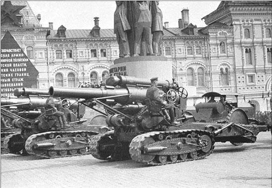 B-4 203 mm heavy howitzers on parade in Moscow RGAKFD The story of the - photo 2