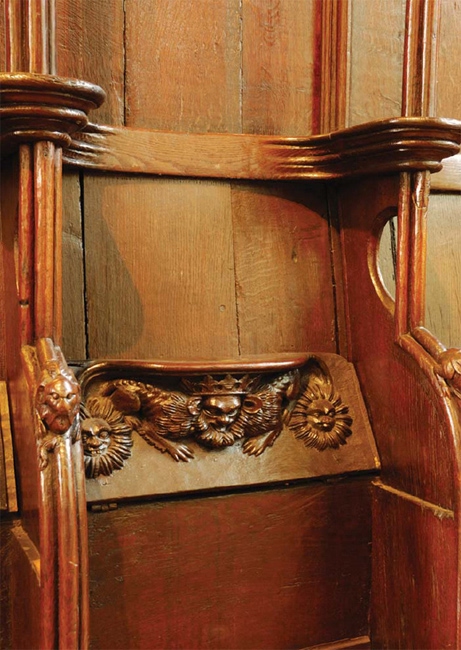 A misericord of around 1380 at Hereford All Saints features a double-bodied - photo 9