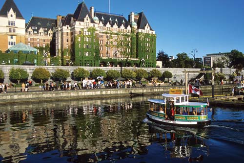 Inner Harbour Victoria VANCOUVER ISLAND Wherever you travel on this - photo 17