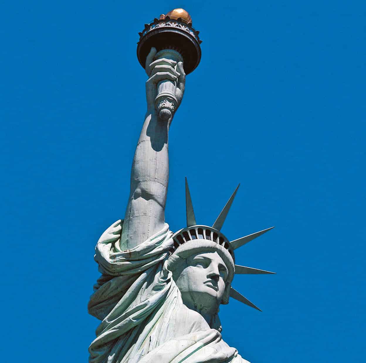 Statue of Liberty Unveiled in 1886 Lady Liberty was a gift to the US from - photo 10