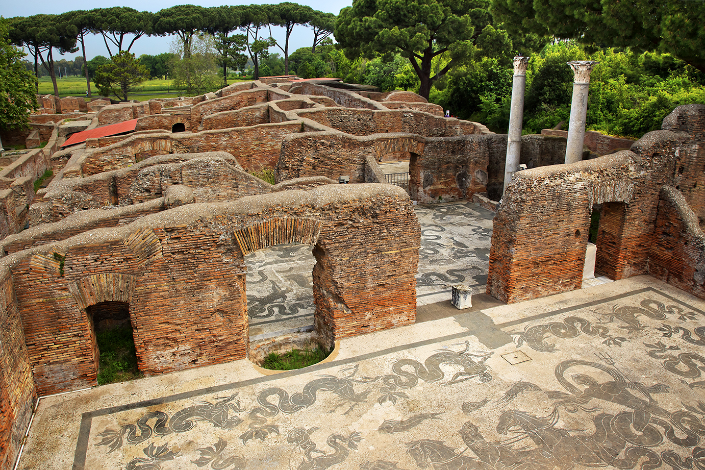 BILL PERRY SHUTTERSTOCK Birthplace of Piero della Francesca this charming - photo 8