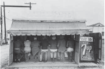 Hamburger stands were often outdoors where customers were covered only with an - photo 5