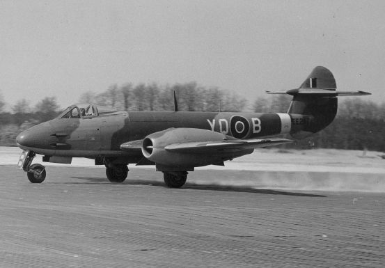 Meteor F3 EE247 YQ-B of 616 Squadron Philip Jarrett Meteor F3 EE317 - photo 10