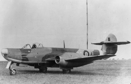 The forerunner of the night-fighter variant of the Meteor F3 EE348 was the - photo 20