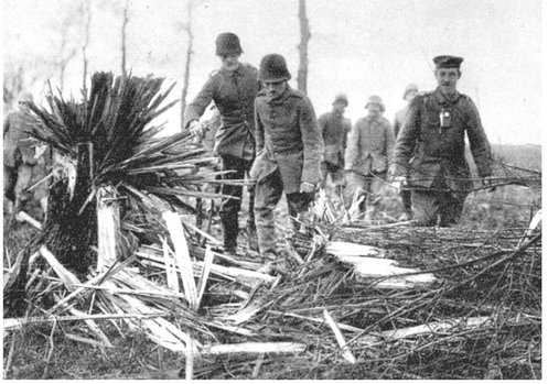 1 Area covered by the guide including front line sectors on 1 July 1916 - photo 1