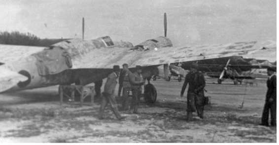 Another Soviet plane used by the Republican Airforce in Spain was the beautiful - photo 2