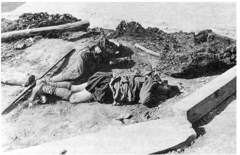 A soldier in a Scottish battalion and a German soldier killed in the March 1918 - photo 1