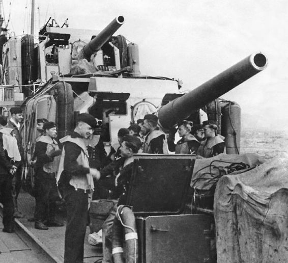 The after single 15cm TK C36 guns of a destroyer GERMAN DESTROYERS OF - photo 1