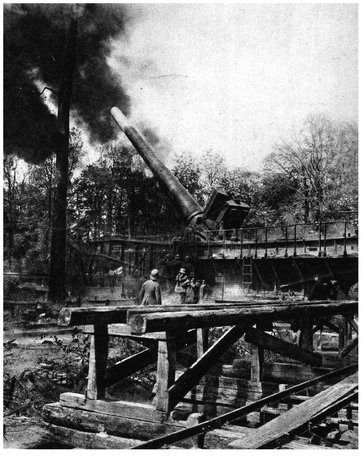 The crew stand clear and another shell hurtles towards the British rear area - photo 15