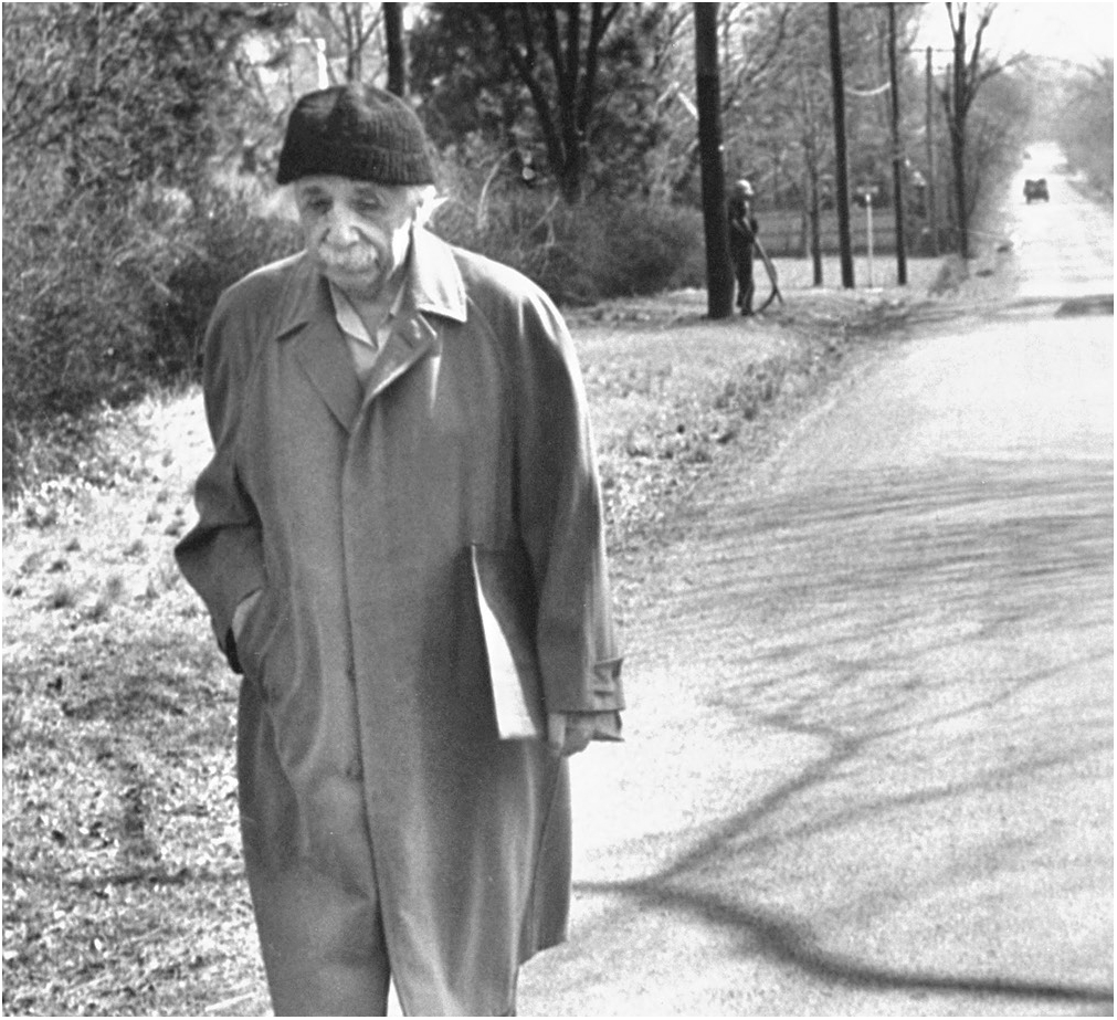 Einstein walking home in Princeton 1953 Prologue PRINCETON 1953 The - photo 1