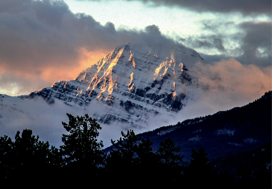 you will notice the most majestic of the surrounding mountains around Jasper - photo 22