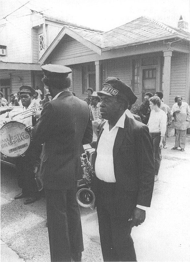 Majestic Brass Band Joe Taylor Jerome Davis Flo Anckle Photo by Marceljoly - photo 2