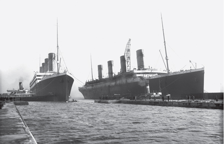 Titanic and Olympic were virtually identical From the outset White Star - photo 2