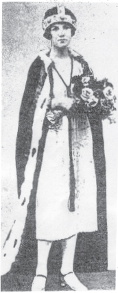 DOROTHY DENZEL IN HER REGALIA AS QUEEN OF THE HAWKESBURY DOROTHY RUTH DENZEL - photo 2