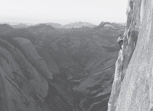 ALONE ON THE WALL Alex Honnold with David Roberts MACMILLAN To my family - photo 1