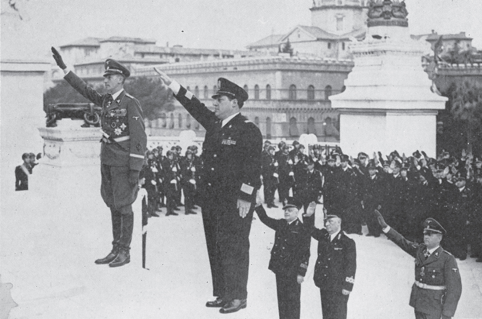 Reinhard Heydrich chief of the Central State Security Bureau in Rome28th - photo 9