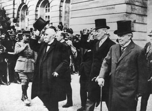 French Prime Minister George Clemenceau left American President Woodrow - photo 3