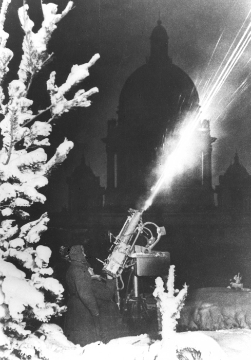 St Isaacs Cathedral silhouetted against machine-gun fire From the fonds of - photo 2