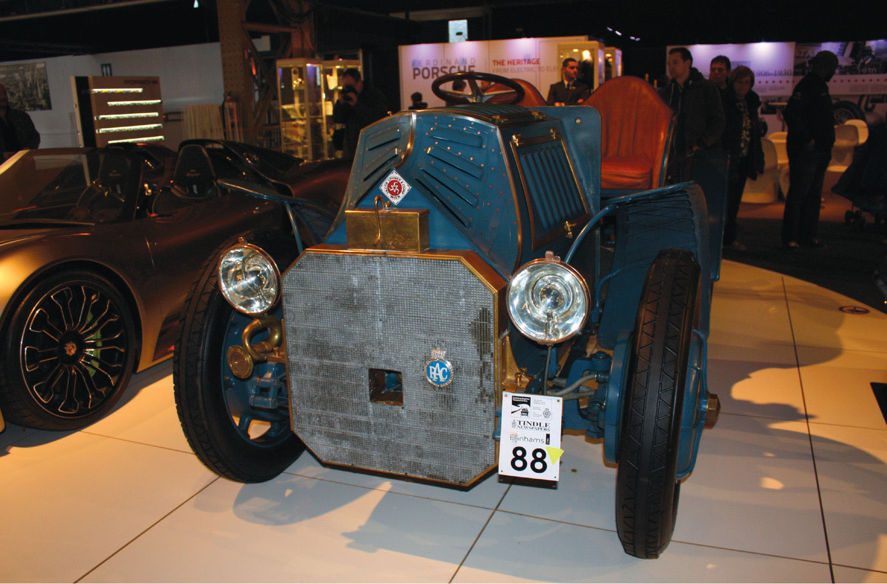 Lohner-Porsche Mixte Hybrid 1901 From Electric to Electric More than - photo 6