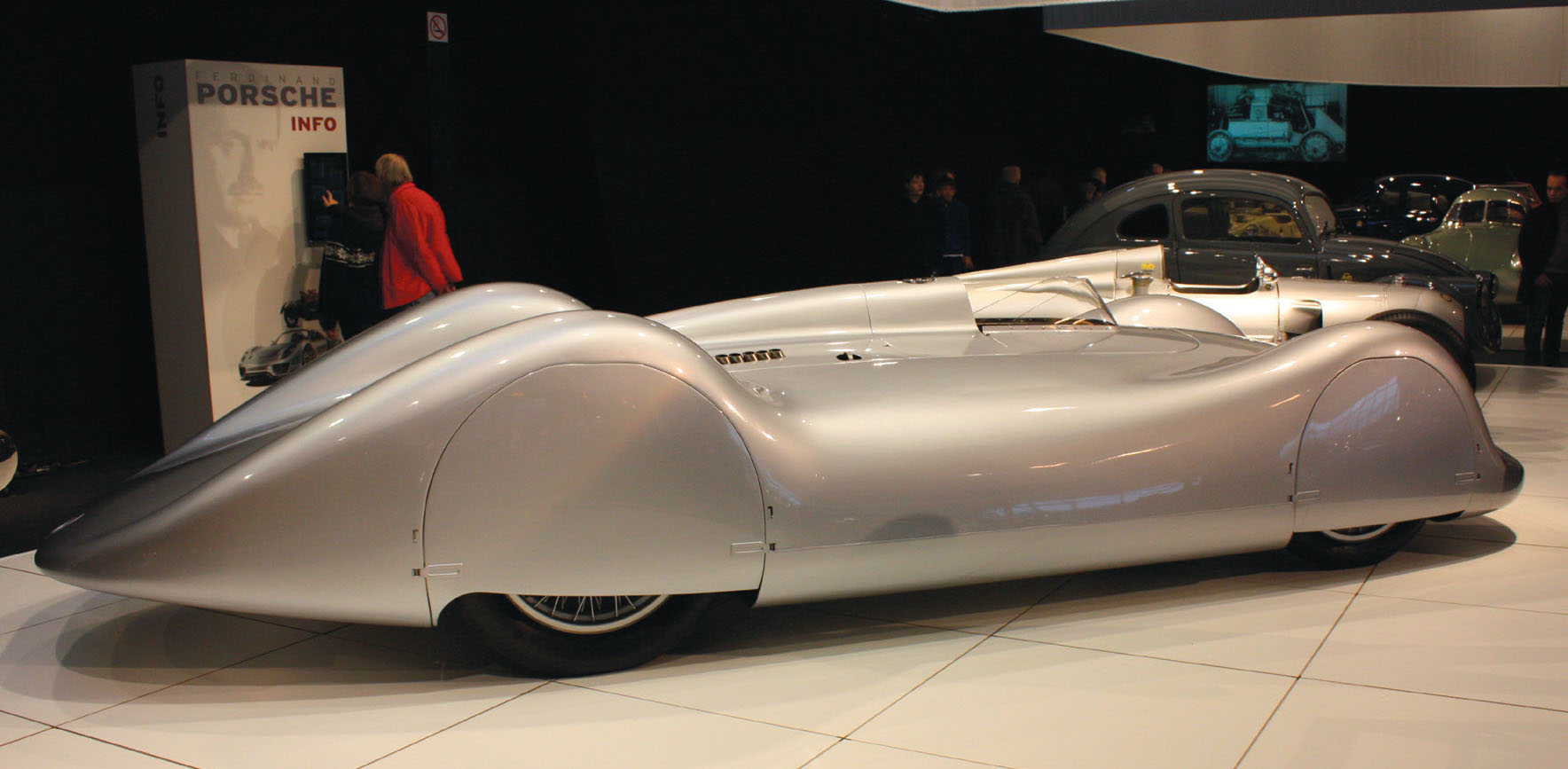 Auto Union V16 Stromlinienwagen 1937 I approach enjoying the moment while - photo 10