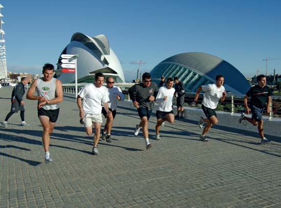 The 3km running test not my favourite pastime Dean Barker and I looking - photo 21