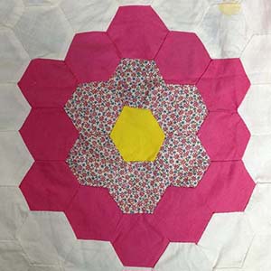 The picture to the left is a simple hand pieced flower block pieced with small - photo 4