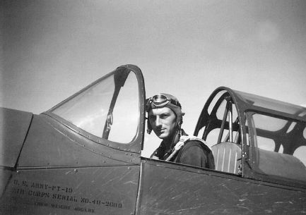 Air Cadet Howard Fogg at Parks Air College in East St Louis June 1942 - photo 3