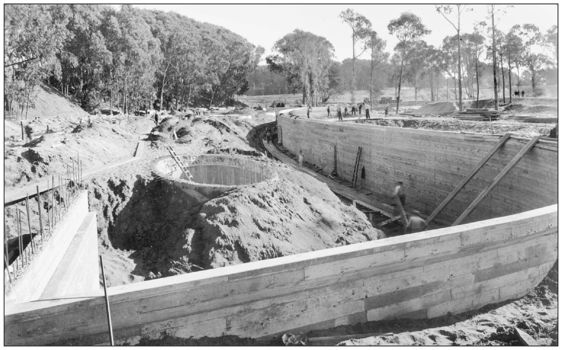 In 1936 construction began on one of the five bear dens located on the - photo 10