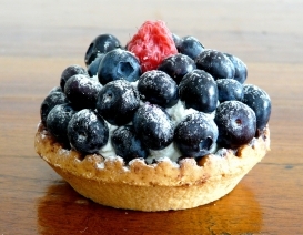 Blueberry Loaf I ngredients 3 eggs beaten 250 milliliters vegetable oil - photo 2