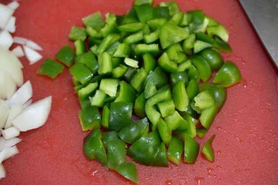 Chop up green pepper as such After getting the vegetables ready heat up some - photo 2