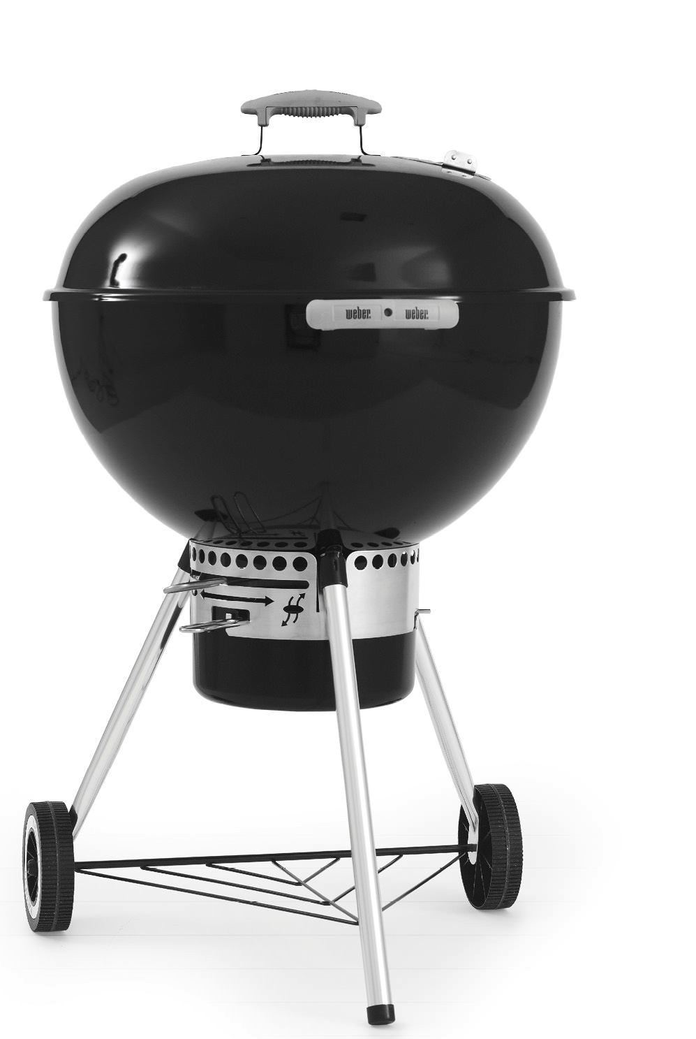 The classic kettle-style grill allows heat control from two sets of ventsone at - photo 10