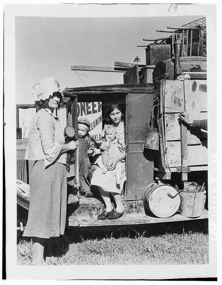 Drought refugees from Oklahoma looking for work in the pea fields of - photo 6