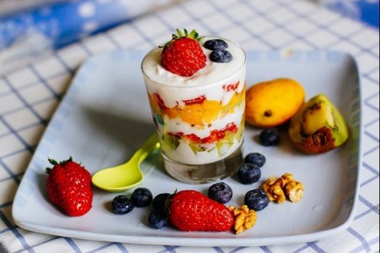 Servings Preparation time 5 minutes Ingredients Low-fat Greek yogurt - photo 6