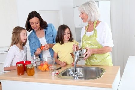 Even today teaching members of the younger generation how to cook or prepare - photo 3